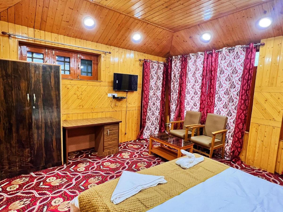 Roseline Inn Срінагар Екстер'єр фото