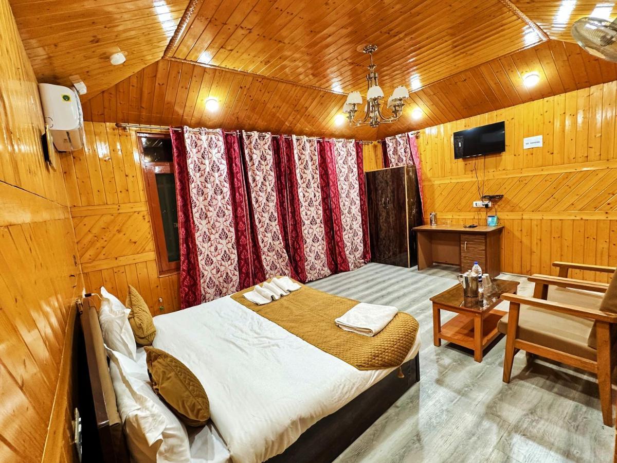 Roseline Inn Срінагар Екстер'єр фото